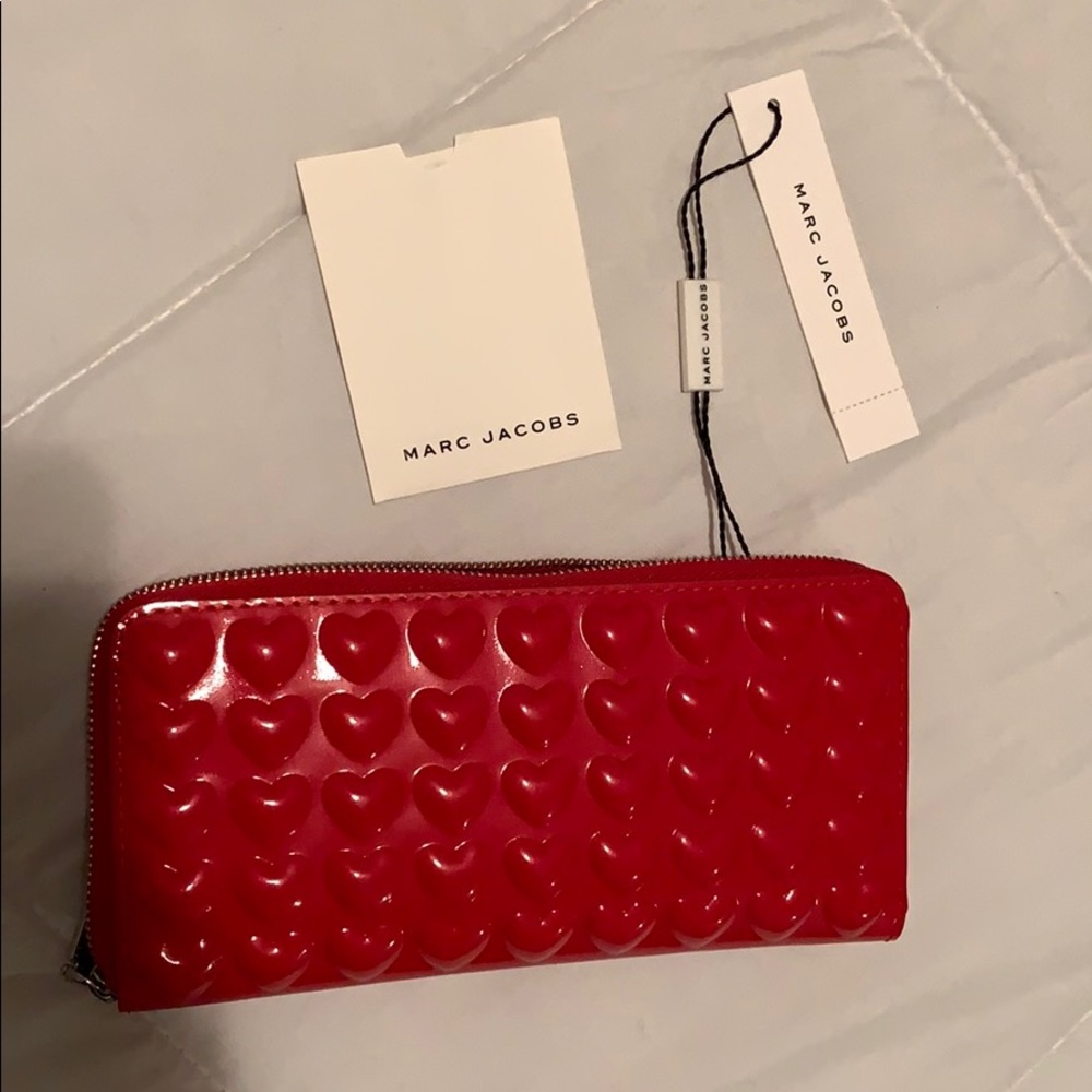 Marc Jacobs Continental Wallet 🍒 Red Patent